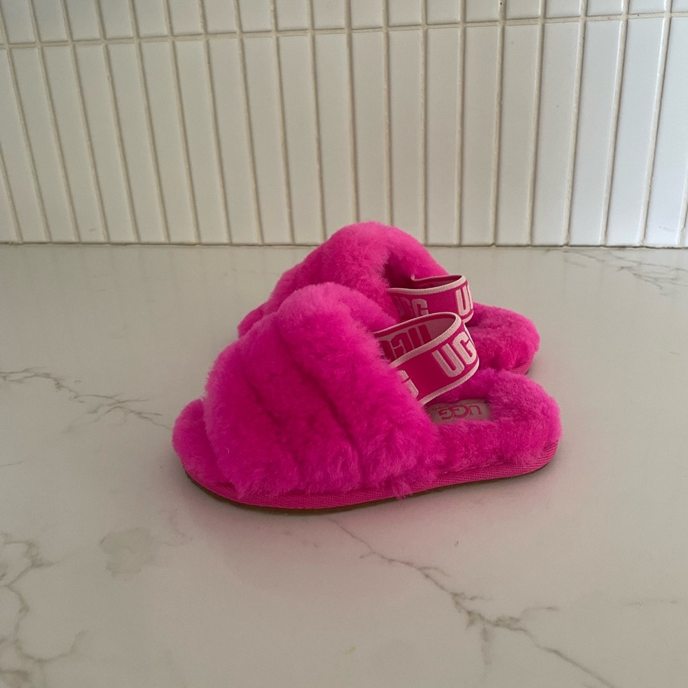 UGG Kids Fluff Yeah Pink Fluffy Slippers